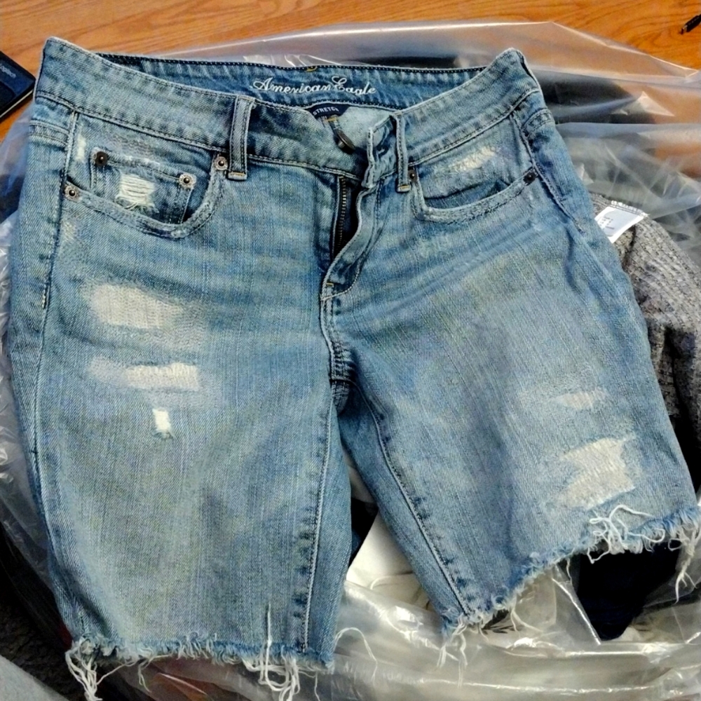 American Eagle Bermuda Shorts